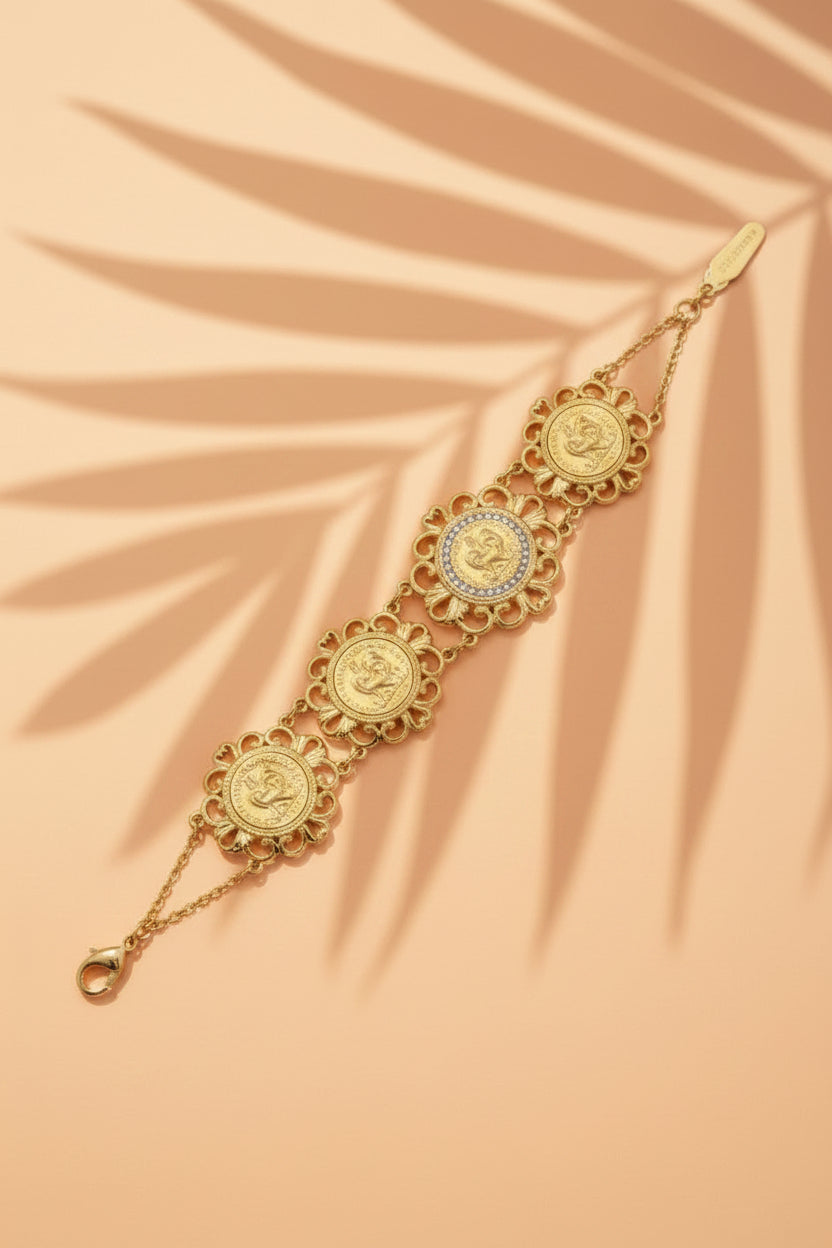 Roma – Bracelet Pièces de Monnaie Gravées Doré